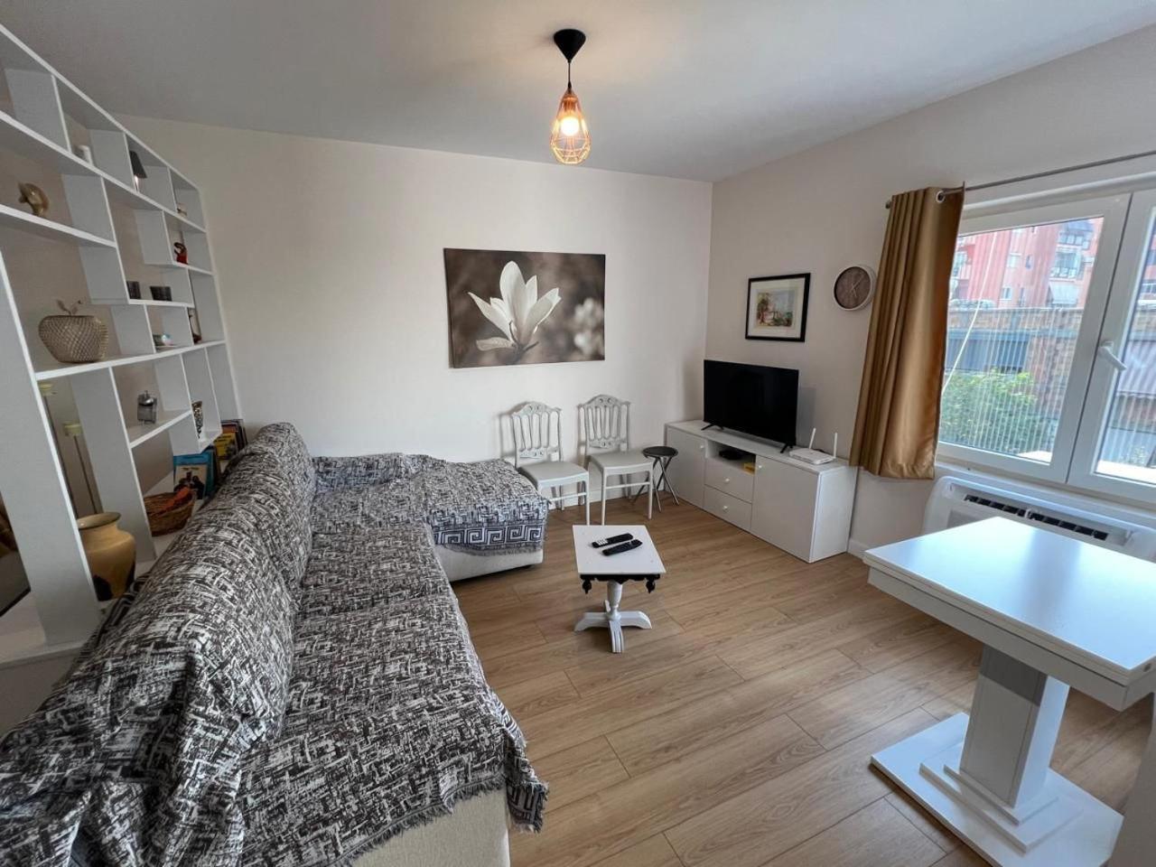 Dream Apartament Τίρανα Εξωτερικό φωτογραφία